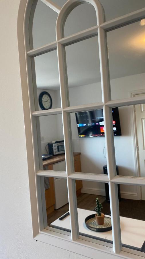 Apartamento Bv Cosy Studio Eleven At Deighton Huddersfield Exterior foto